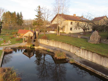 l'arrière du gite, côté étang